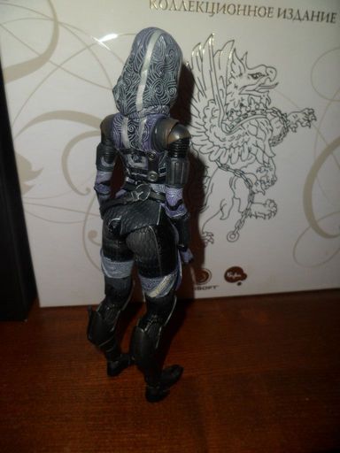 Mass Effect 3 - Mass Effect Play Arts Kai - Tali'Zorah vas Normandy - обзор